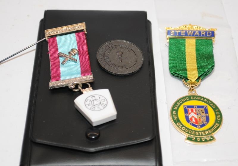 A collection of Masonic jewels. 7 items in lot - Image 2 of 4