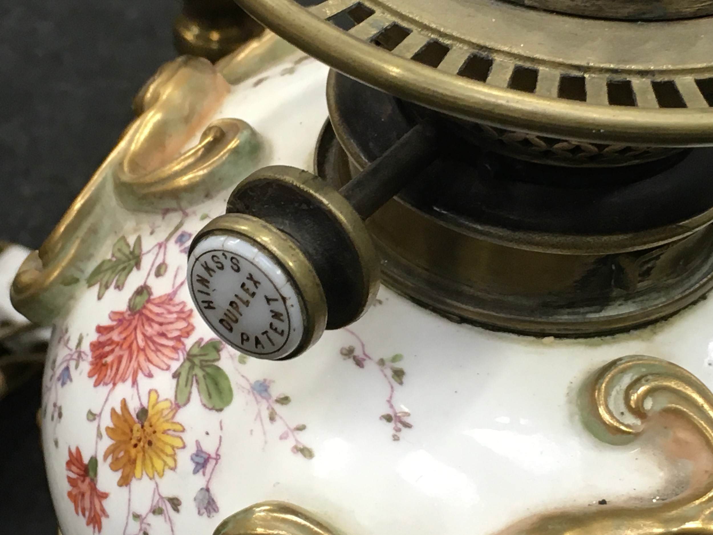 Pair of contemporary brass table lamps with shades together with a vintage Duplex oil lamp (3) - Image 3 of 3