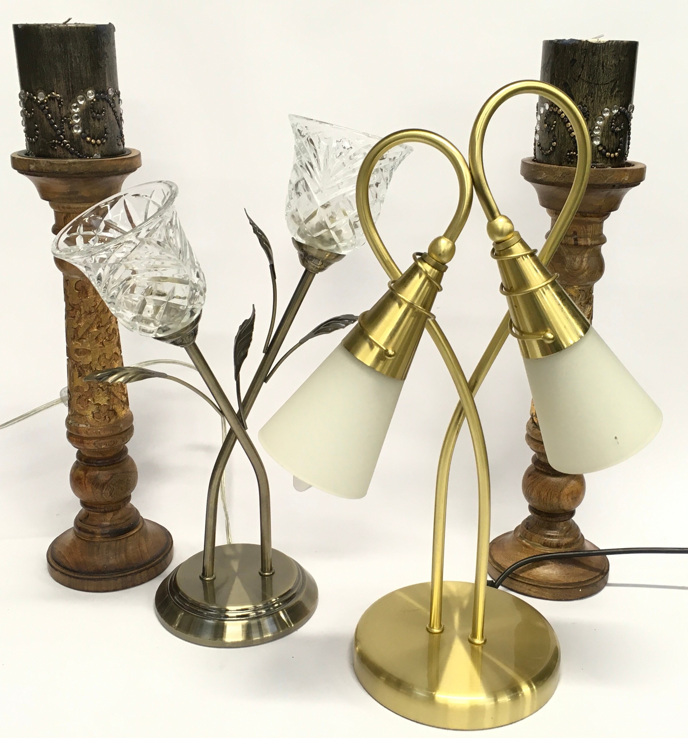 Pair of modern wooden candlesticks together with two modern lamps (4).