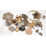 Mixed lot of silver filigree and collectables.