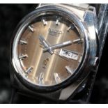 Vintage Seiko Elnix electronic gents watch with faceted crystal. Model ref: 0703-7090. Serial number