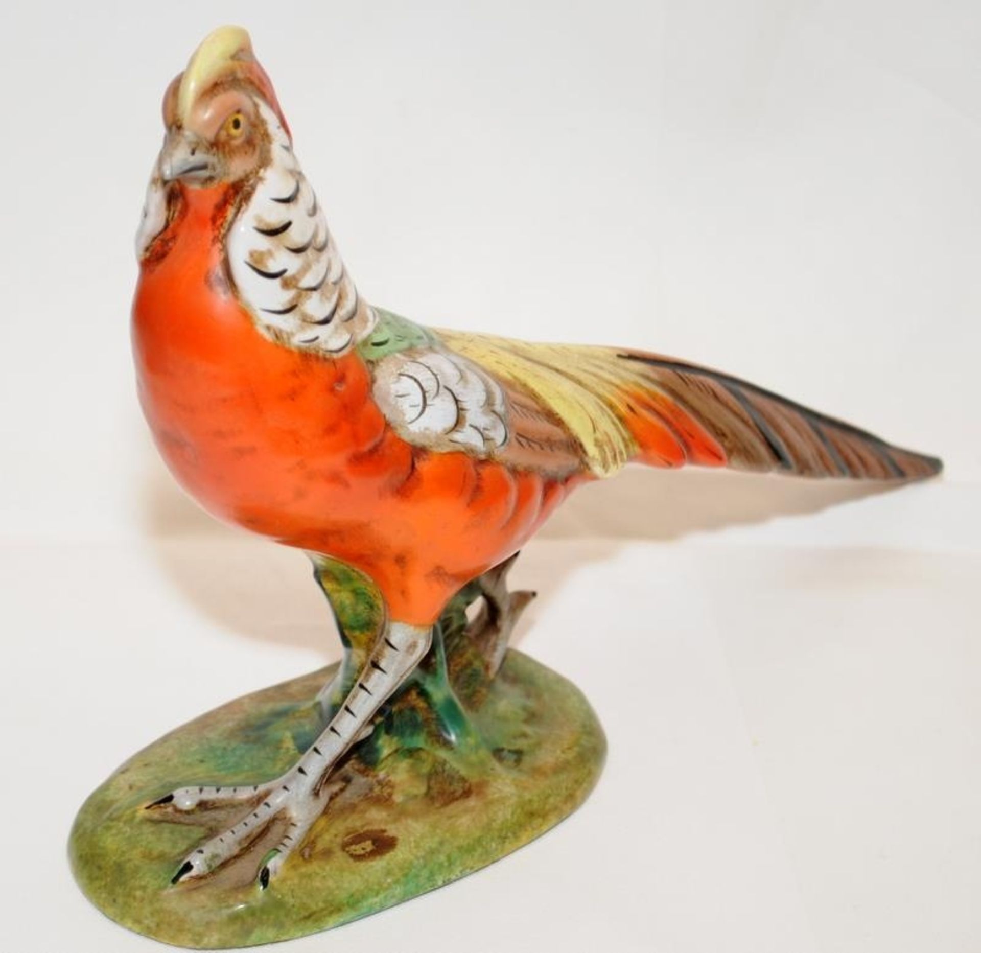 A pair of quality early 20thC Italian pottery hand painted pheasants. Approx 28cms across - Image 2 of 6