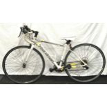 Boardman Sport/e white road bike. 14 gears 17" frame size 25" wheel size