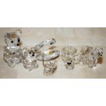 Small collection of Swarovski crystal pieces, 7 in lot (cab)