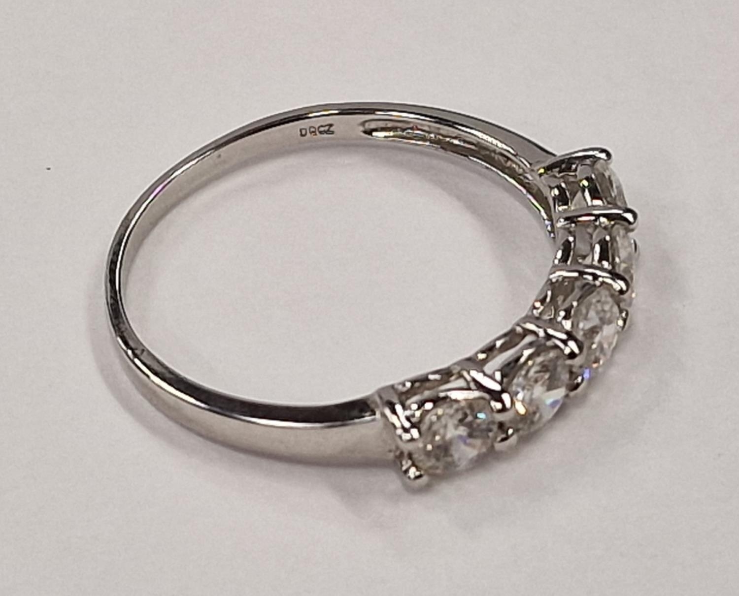A sparkling 925 silver 5 stone CZ ring Size R (D1) - Image 3 of 3