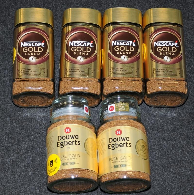 6 jars of coffee to include Nescafe and Douwe Egberts. (17)