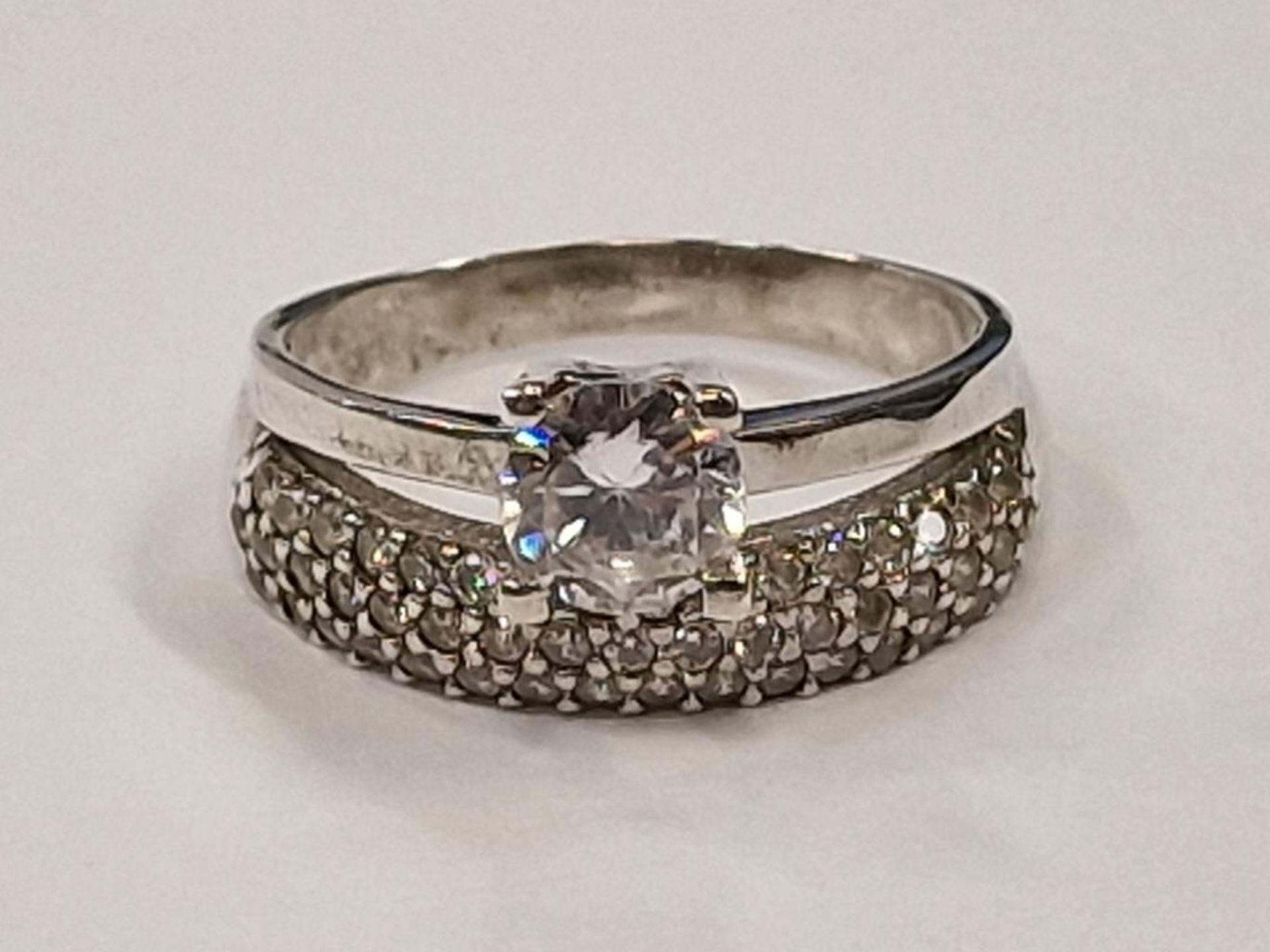 Sparkling CZ solitaire/band 925 silver ring size S 1/2 (TR5).