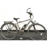 Raleigh Motus-Tour grey bicycle. (26)