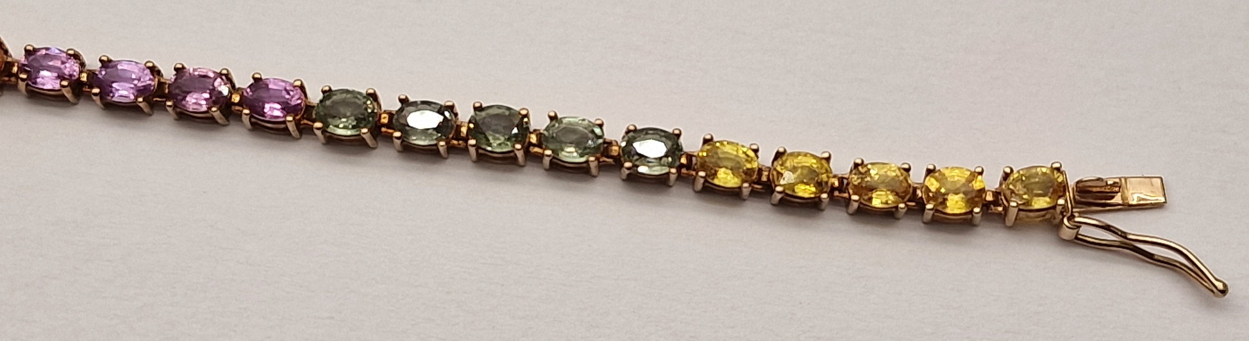 Bracelet 9ct gold 6.5g multi stone including sapphire, 7.5" - Image 4 of 5