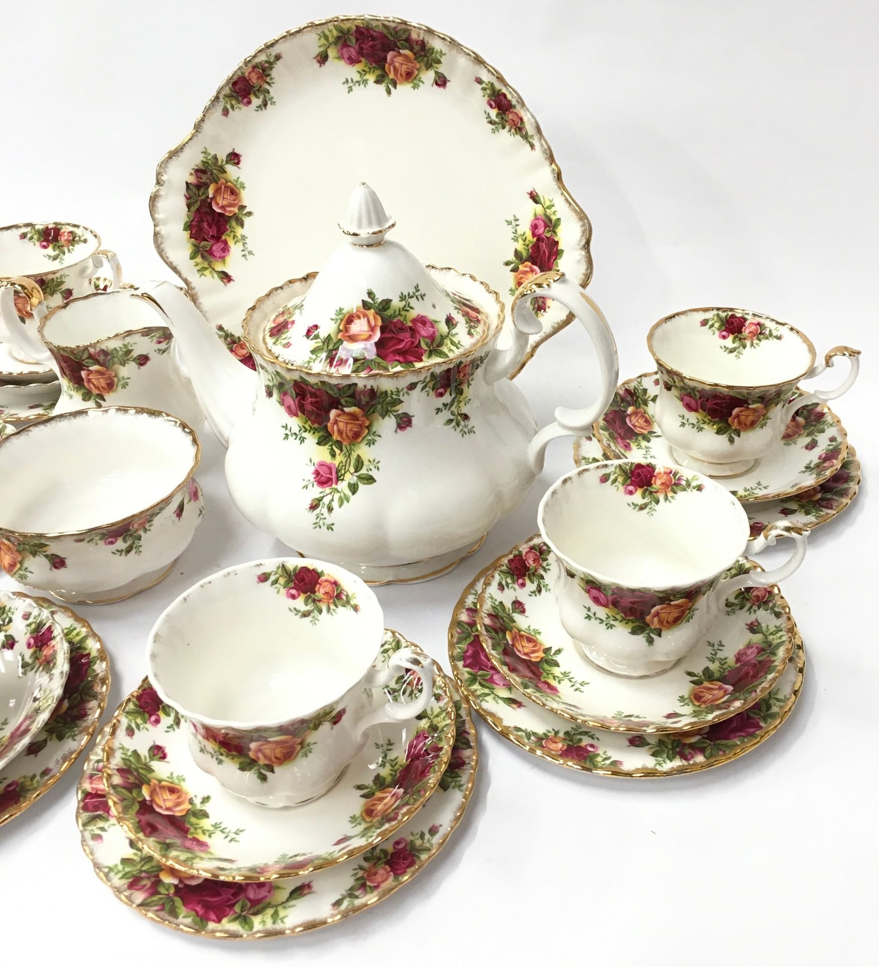 Royal Albert "Country Rose" Tea set complete with Tea pot milk jug and sugar bowl together 6 tea - Image 3 of 5