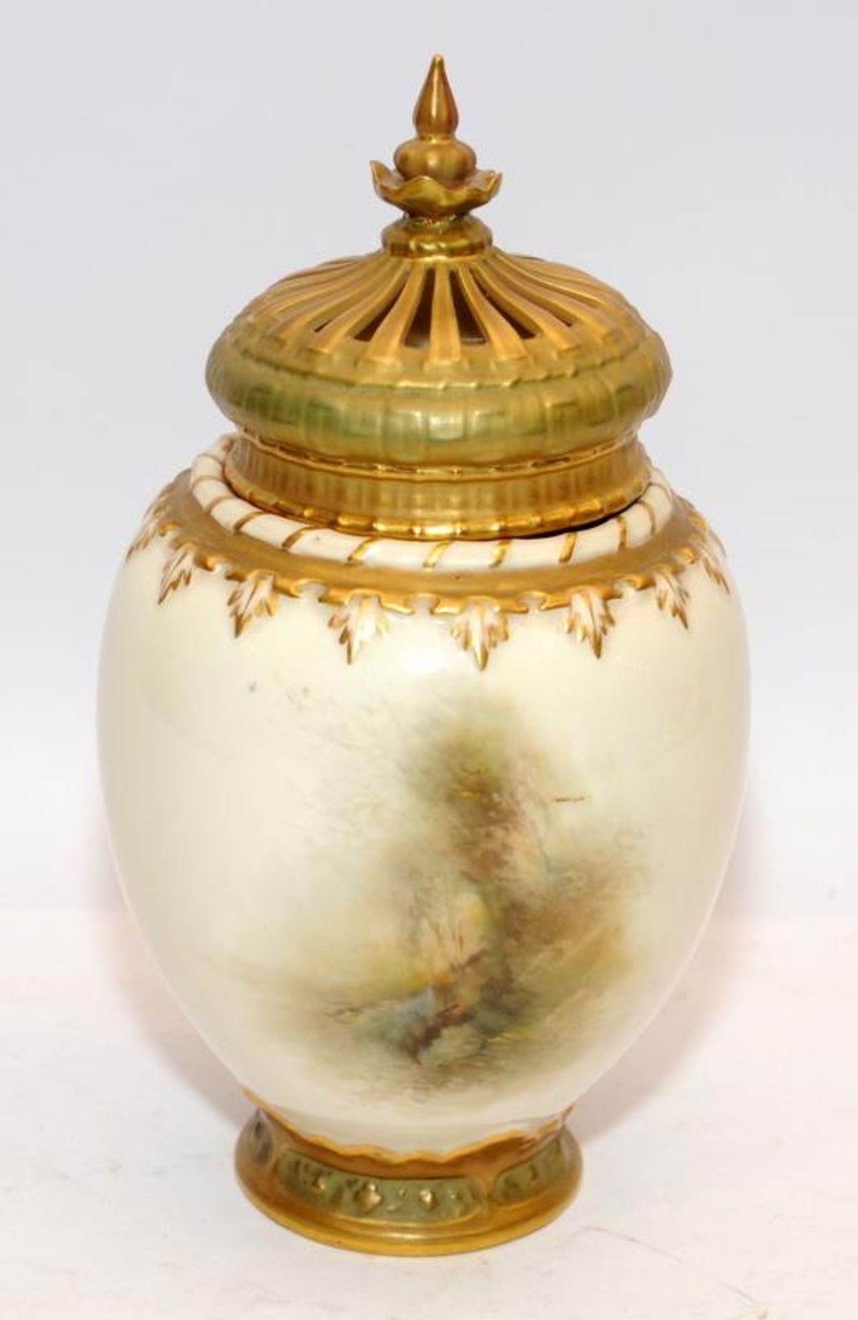 Vintage Royal Worcester vase with pierced lid in blush ivory with gilded accents. Featuring hand - Image 2 of 5