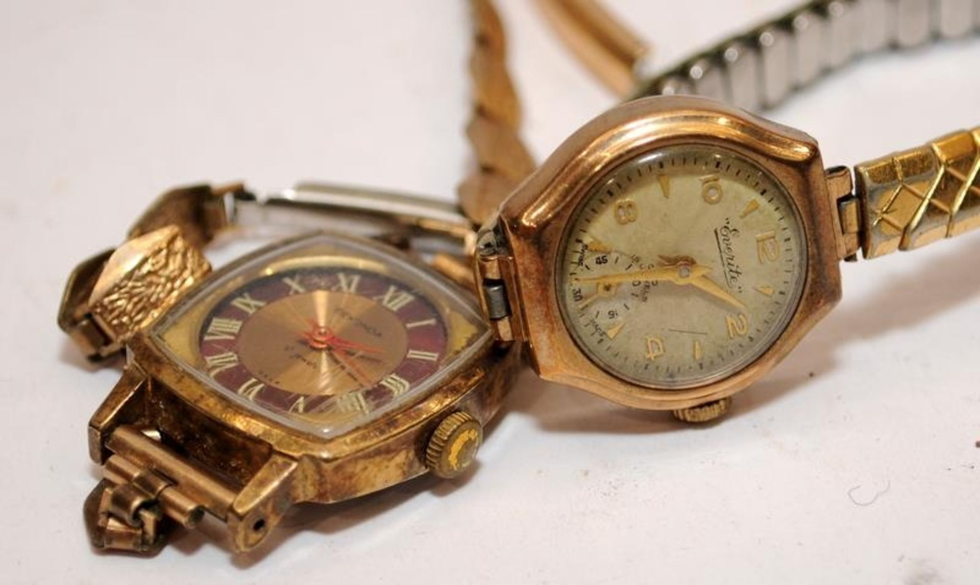 Collection of ladies and gents watches to include vintage examples. Lot also includes a 9ct gold - Image 4 of 4