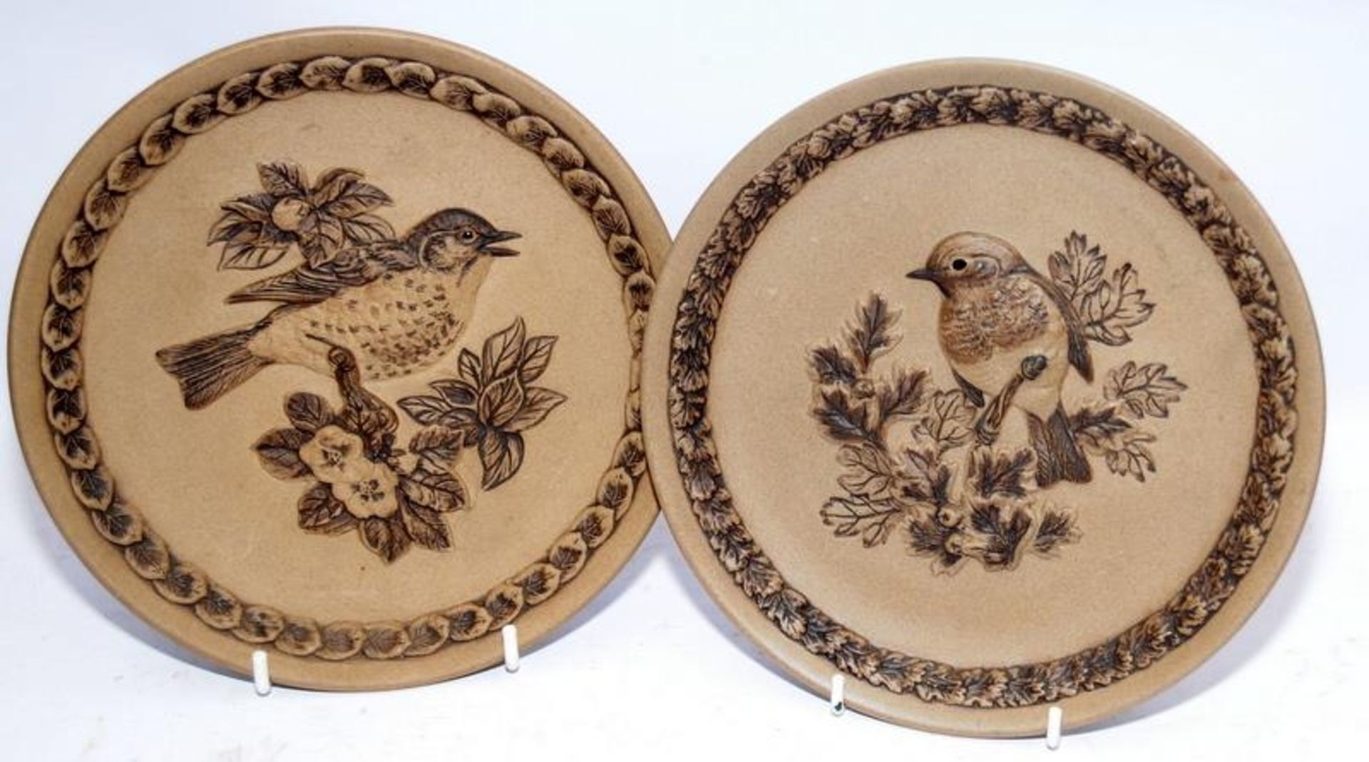 A collection of Poole Pottery stoneware cabinet plates featuring British garden birds, eash plate - Image 2 of 7