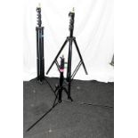 2 x Bowens lightweight photographic studio light stand ref: BW6610 c/w Bowens Bw6625 compact light