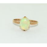 9ct gold ladies Vintage Opal solitaire ring the Opal being cabochon cut size U