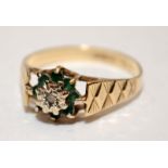 Vintage 9ct gold emerald and diamond cluster ring size O 1/2