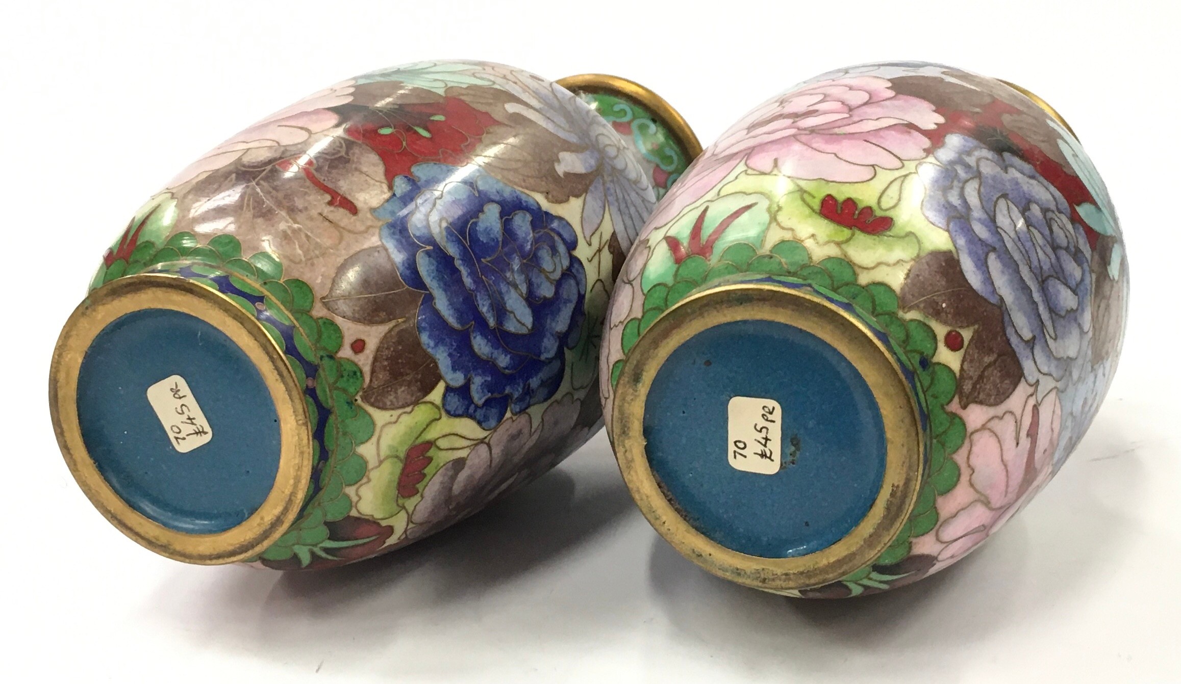 Pair of oriental cloisonne vases each measuring 19cm tall. - Image 3 of 3