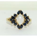 9ct gold ladies large Opal and Sapphire cluster ring set with a cabochon opal 3,5g size Q