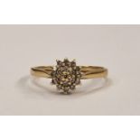 A 9ct gold starburst ring size P.