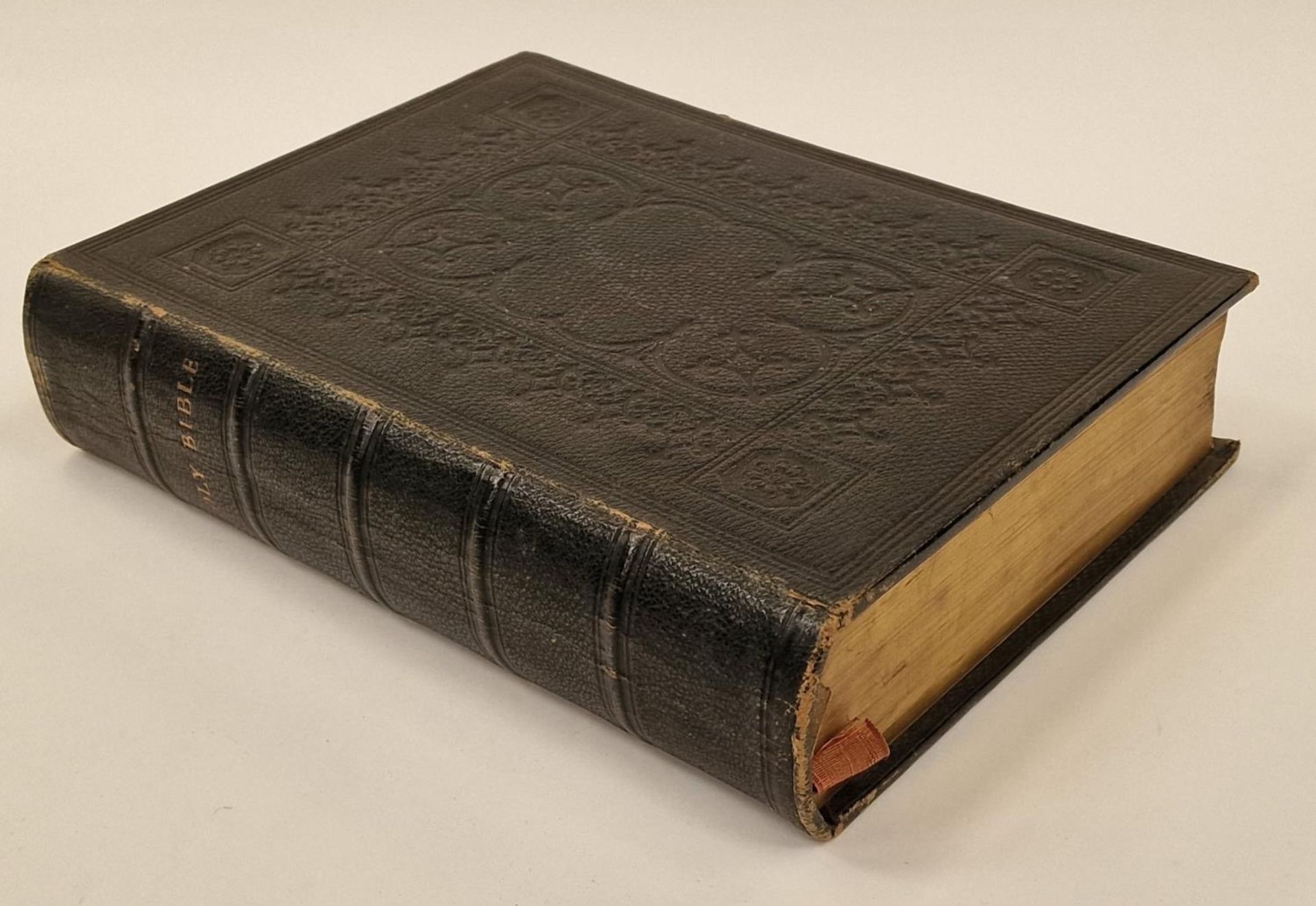 19th century Holy Bible by Eyre and Spottiswoode - Image 4 of 4