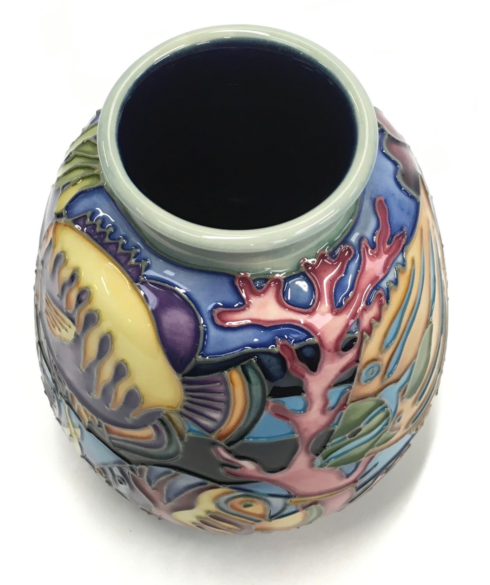 Moorcroft Jean McDougall Martinique vase 1997. 5" tall (ref 111). - Image 4 of 5