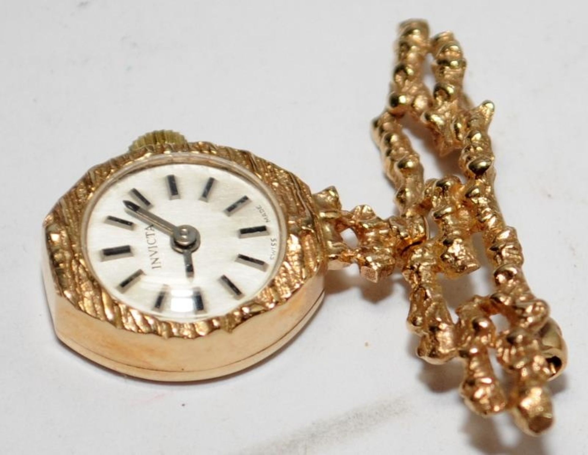 9ct gold brooch watch by Invicta. Watch winds and runs - Image 3 of 4