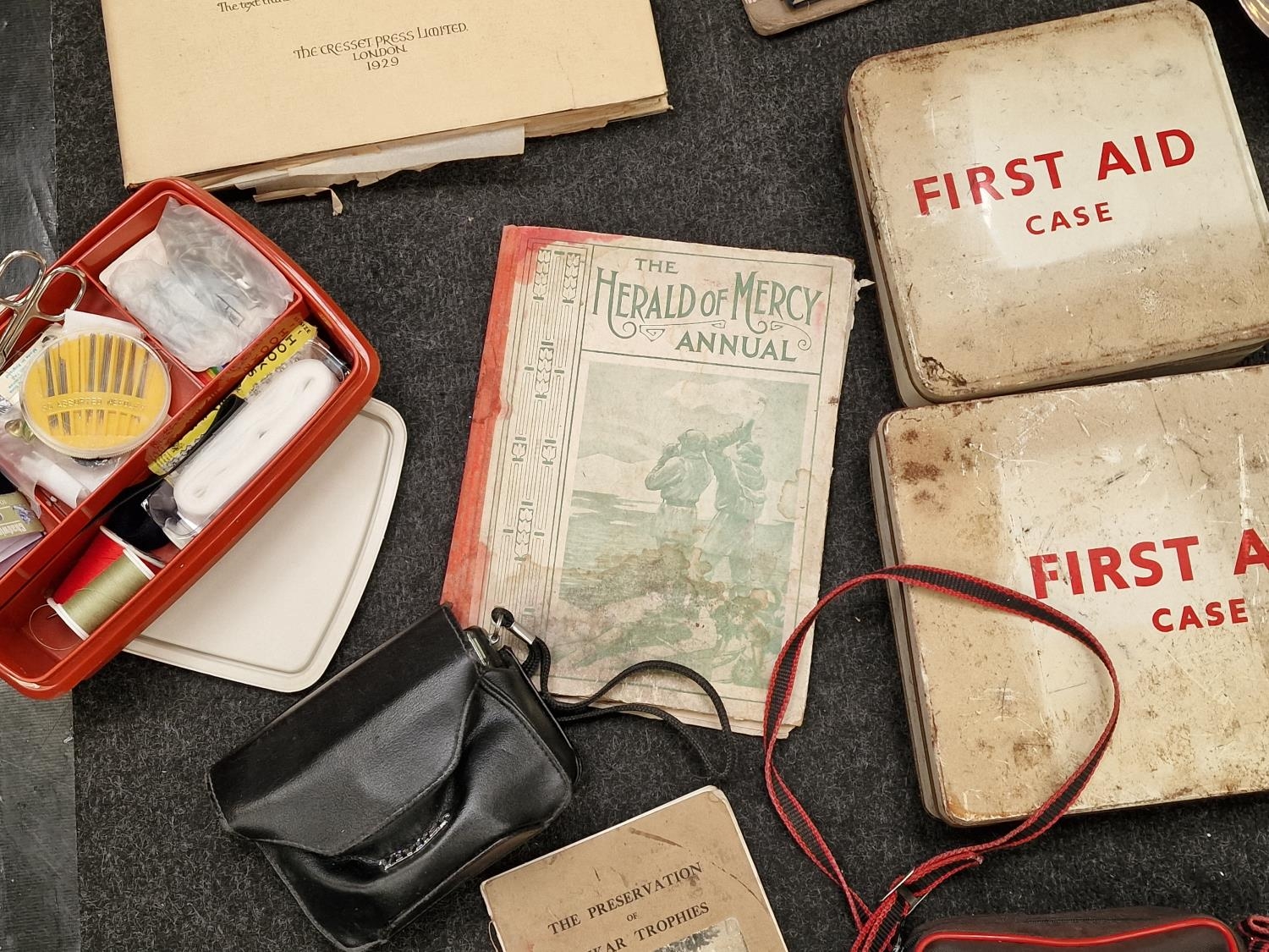 Mixed collectables to include two vintage first aid kits, cameras, ephemera and other items. - Image 2 of 4
