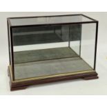 Glass display case in an oblong form ideal for collectors 30x40x20cm