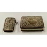 Silver hallmarked vinaigrette Birmingham 1911 together with a small silver hallmarked vesta case