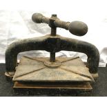 Vintage heavy duty hand screw press by Mawson, Swan & Morgan of Newcastle upon Tyne. 12" x 9.5"