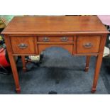 Georgian style side table/desk on spade feet 81x97x46