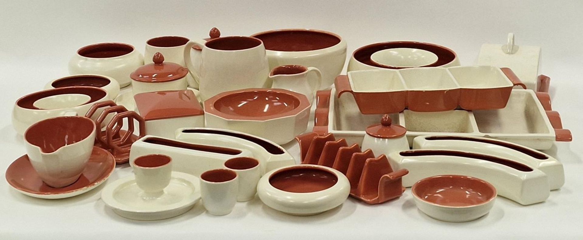 Poole Pottery Twintone collection in the rarer "Red Indian" colourway to include dinnerware, egg