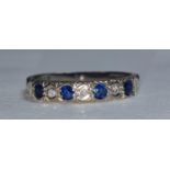 Sapphire/Diamond 18ct white gold ring, 3.8g Size R