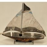 Vintage decorative lamp in the form of a yacht with chrome sails 35cm tall.