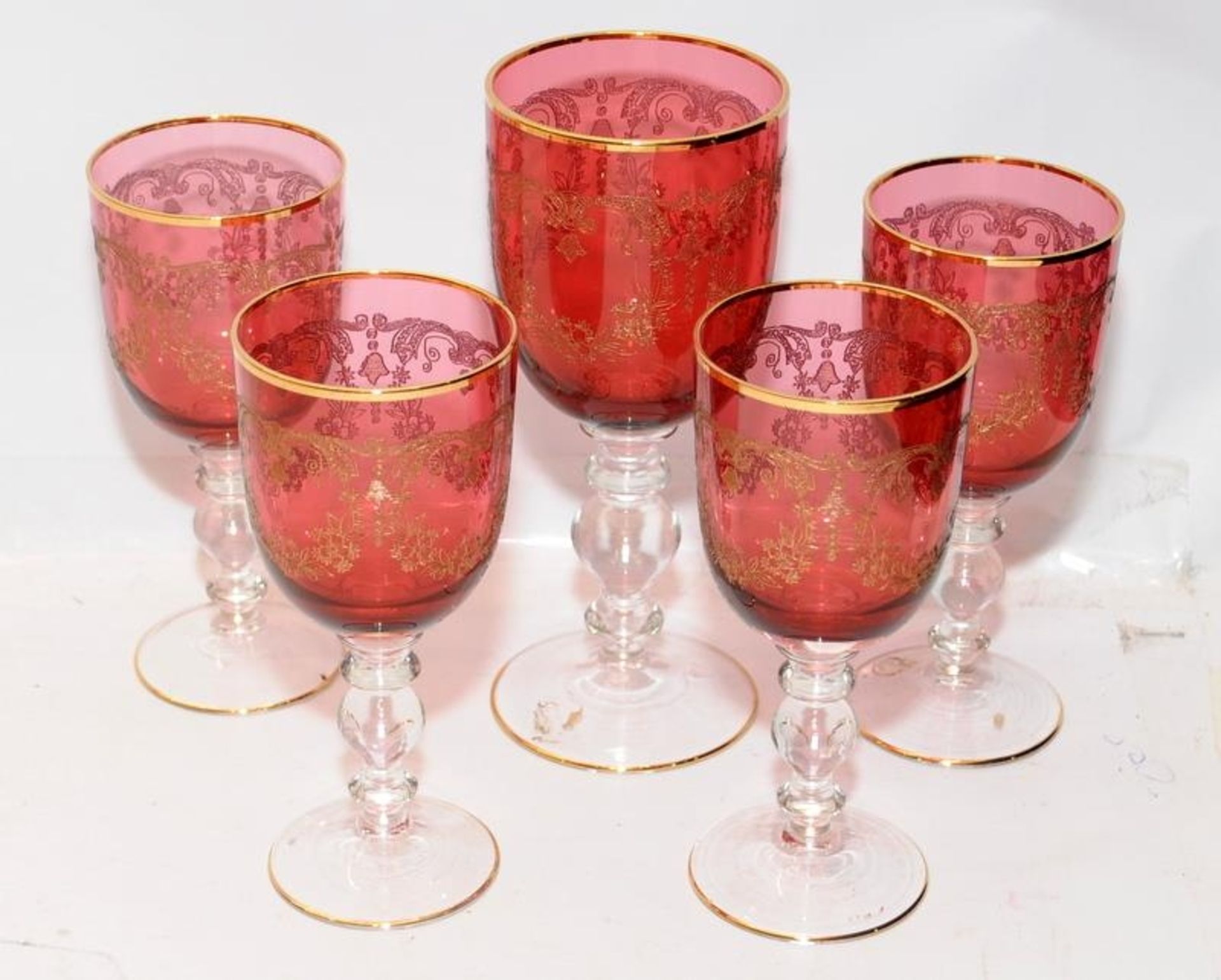 Vintage French rouge glass with gilded accents decanter with one large and four small goblets. - Image 3 of 3