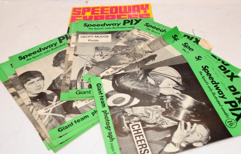 Large collection of Speedway periodicals, mostly dating from 1969 to 1971. Includes Speedway Star, - Image 5 of 5