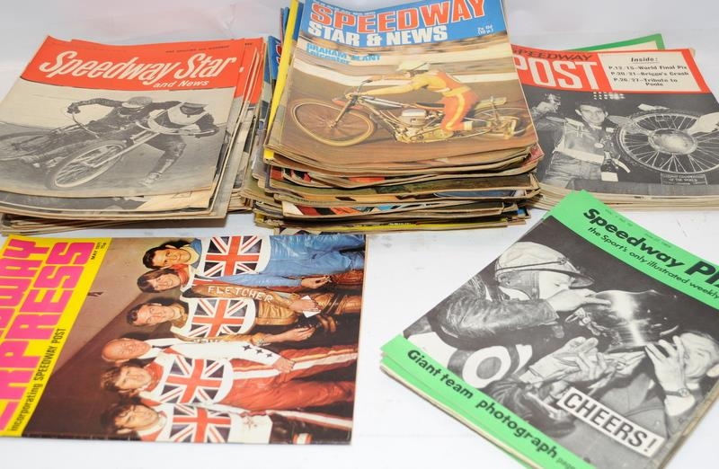 Large collection of Speedway periodicals, mostly dating from 1969 to 1971. Includes Speedway Star,