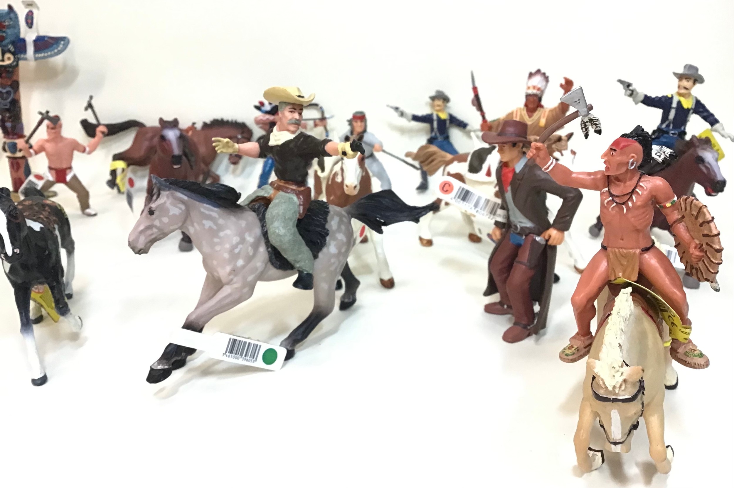 Collection of various Indians, cowboys and horses from makers - Papa - Plastoy and Bullyland. Most - Image 3 of 3