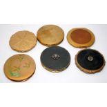 A collection of vintage ladies compacts by Stratton. 6 in lot