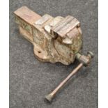 Heavy duty cast metal bench vice.