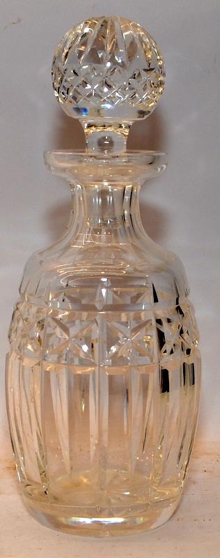 Two crystal glass decanters, the larger 34cms decanter being Waterford Crystal in the Lismore - Image 2 of 3