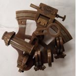 Small sextant (113)