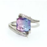 A 925 silver and amethyst ring Size P