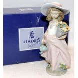 Boxed Lladro figurine ' A Wish Come True' 07676. 24cms tall