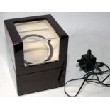 Single head automatic watch winder. Mains or battery operated