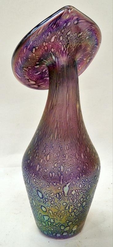 Contemporary floral style iridescent art glass vase possibly an example by Mckenzie Art & Design " - Image 2 of 4