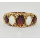 9ct Gold Ladies Opal & Garnet Graduated 5 Stone Gypsy Ring. Size R