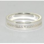 A w/g on 925 silver sparkling wedding band Size T/U