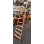 7 tread painters ladder with flat top step and side handles 165cm to top step