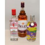 3 mixed bottles of alcoholic spirit Bells Whisky, Gin and Vodka ref 83, 89,89